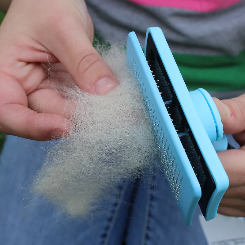 CuteNfuzzy Self Cleaning Pet Slicker Brush Closeout