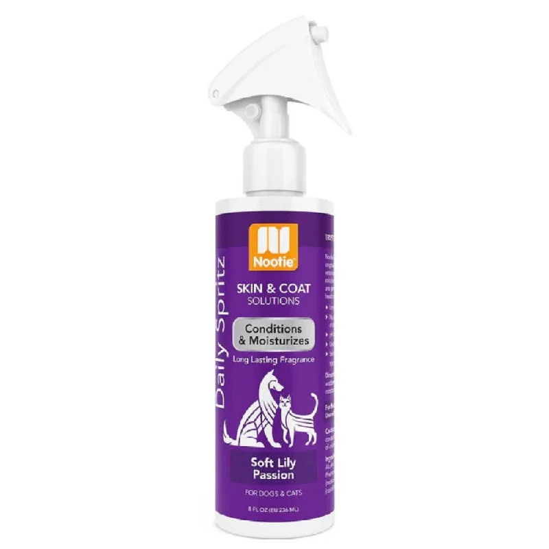 Soft Lily Passion Conditions & Moisturizes Daily Spritz for Dogs & Cats